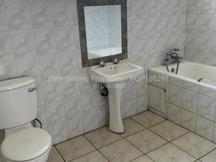 3 Bedroom Cottage/Garden Flat to Rent in Avondale