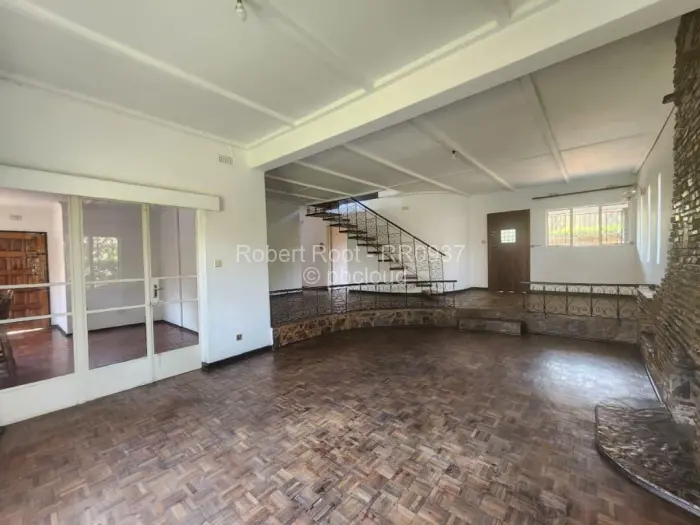 4 Bedroom House to Rent in Hillside