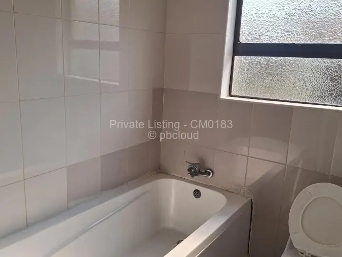Townhouse/Complex/Cluster to Rent in Kamfinsa, Harare