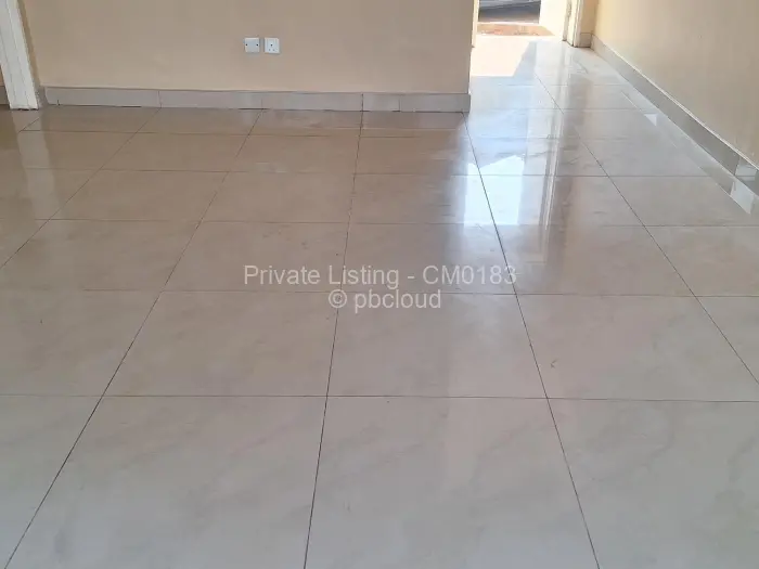 Townhouse/Complex/Cluster to Rent in Kamfinsa, Harare