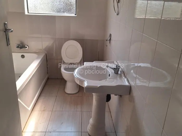 Townhouse/Complex/Cluster to Rent in Kamfinsa, Harare