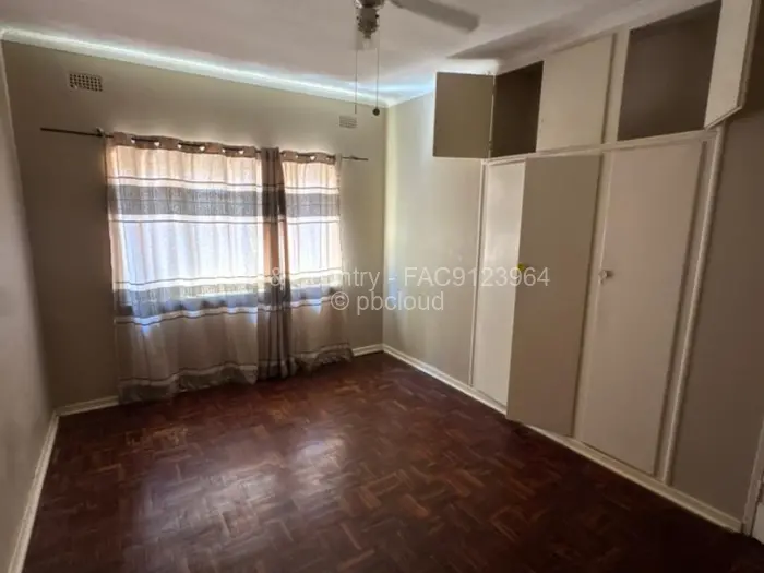 3 Bedroom House to Rent in Mount Pleasant
