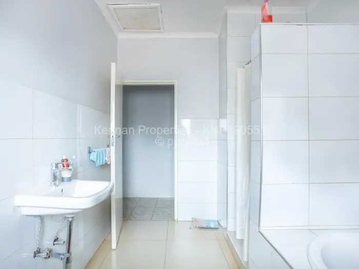 5 Bedroom House for Sale in Greendale North, Harare