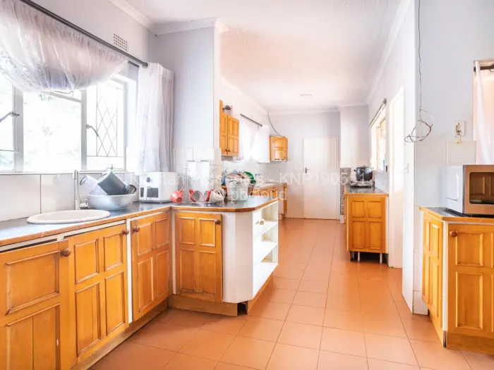 5 Bedroom House for Sale in Greendale North, Harare