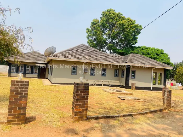5 Bedroom House to Rent in Greendale North