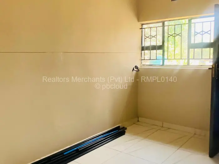 5 Bedroom House to Rent in Greendale North