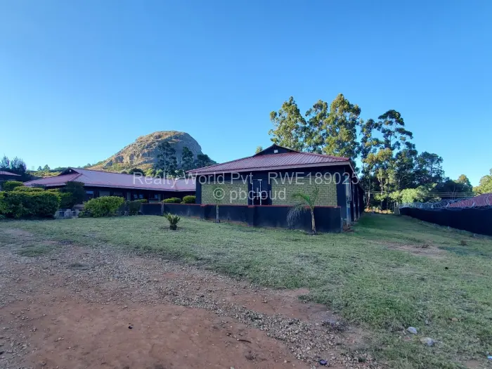 Warehouse/Industrial for Sale in Nyanga, Nyanga