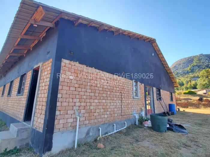 Warehouse/Industrial for Sale in Nyanga, Nyanga