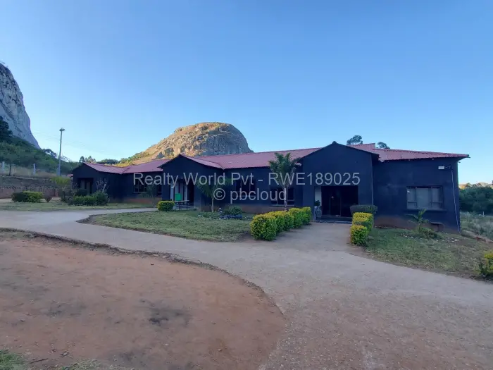Warehouse/Industrial for Sale in Nyanga, Nyanga