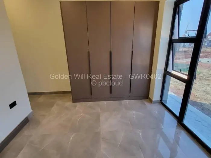 Townhouse/Complex/Cluster to Rent in Fairview