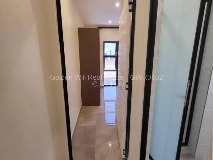 Townhouse/Complex/Cluster to Rent in Fairview