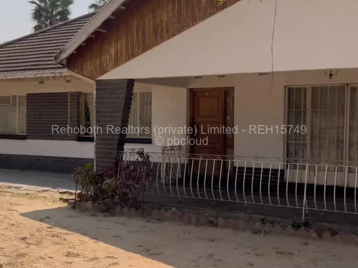 3 Bedroom House for Sale in Waterfalls, Harare