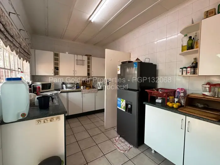 Townhouse/Cluster for Sale in Hillside Byo, Bulawayo