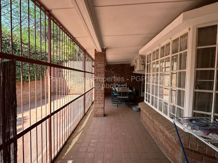 Townhouse/Cluster for Sale in Hillside Byo, Bulawayo