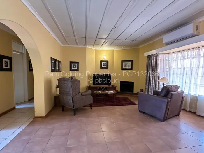 Townhouse/Cluster for Sale in Hillside Byo, Bulawayo