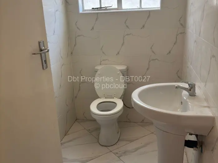 Commercial Property to Rent in Newlands