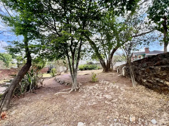 4 Bedroom House to Rent in Glen Lorne