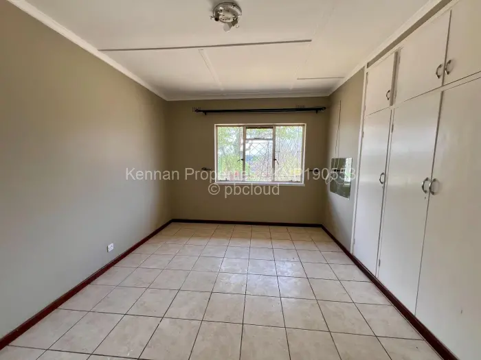 4 Bedroom House to Rent in Glen Lorne