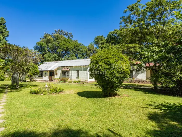 13 Bedroom House for Sale in Prospect, Harare