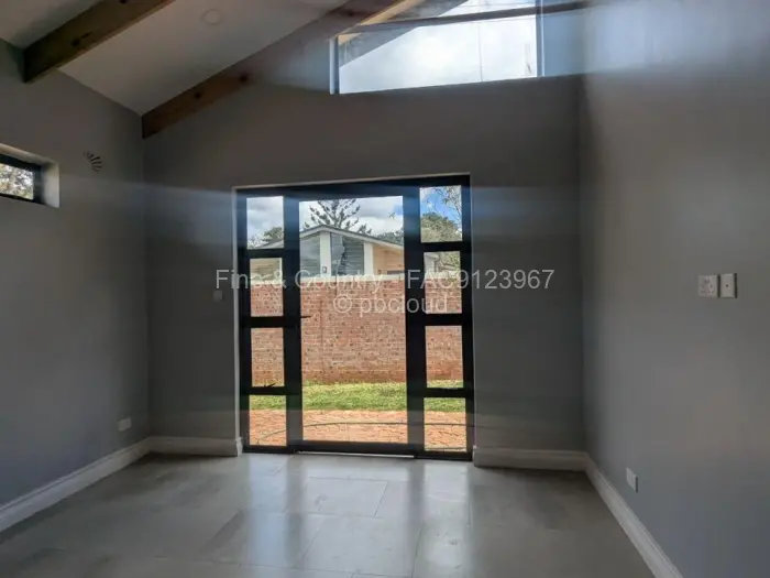Townhouse/Complex/Cluster for Sale in Greendale, Harare