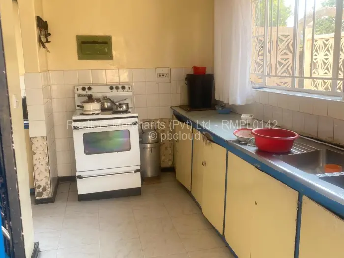 4 Bedroom House for Sale in Waterfalls, Harare