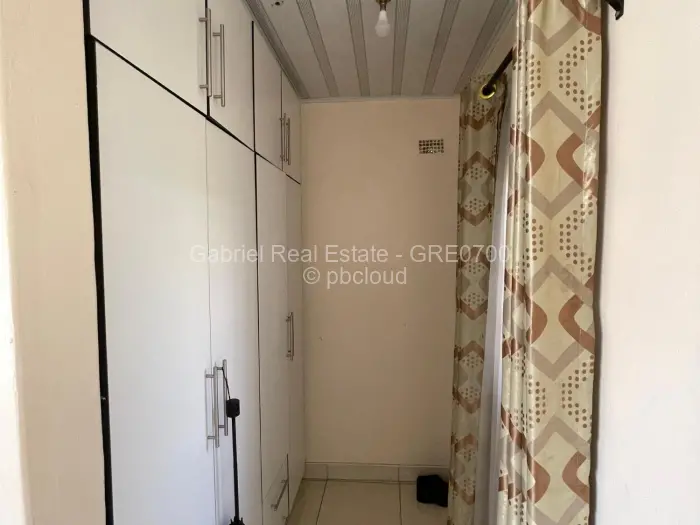 7 Bedroom House for Sale in Hatfield, Harare