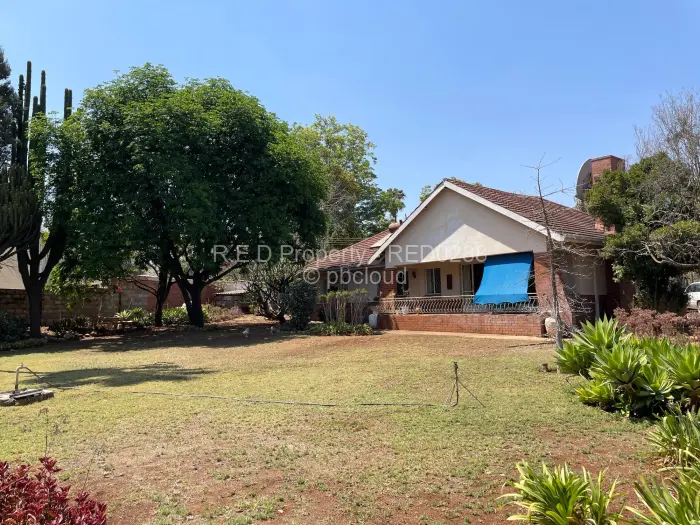 3 Bedroom House for Sale in Ilanda, Bulawayo