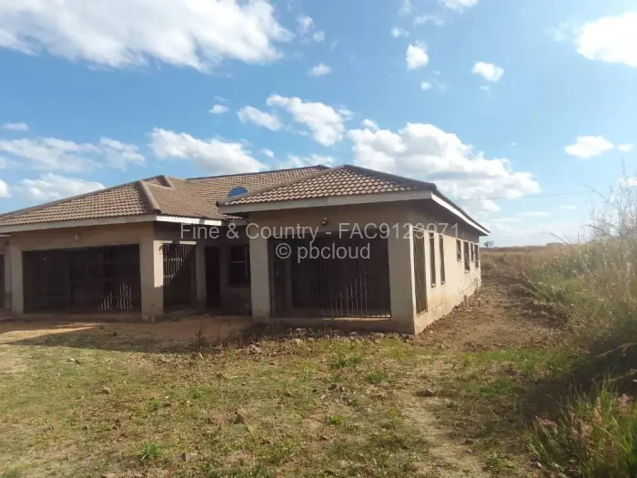 5 Bedroom House for Sale in Haydon Park, Mazowe