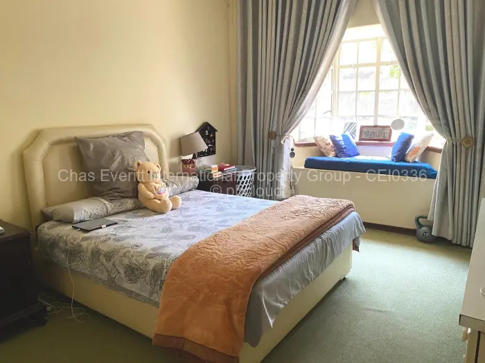 4 Bedroom House for Sale in Kumalo, Bulawayo