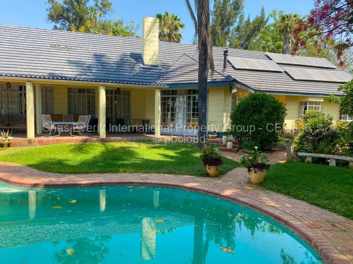 4 Bedroom House for Sale in Kumalo, Bulawayo