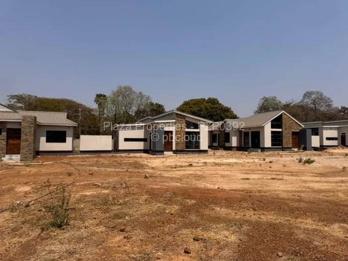 Townhouse/Cluster for Sale in Mornington, Kadoma
