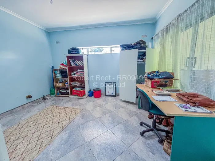 7 Bedroom House for Sale in Chisipite, Harare