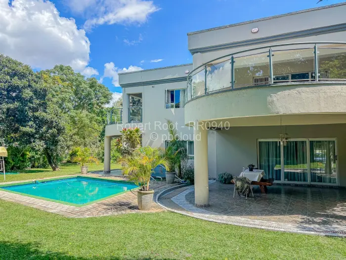 7 Bedroom House for Sale in Chisipite, Harare
