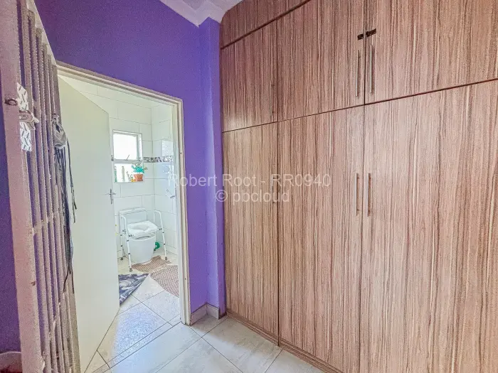 7 Bedroom House for Sale in Chisipite, Harare