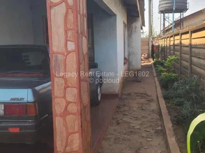 4 Bedroom House for Sale in Dzivarasekwa, Harare