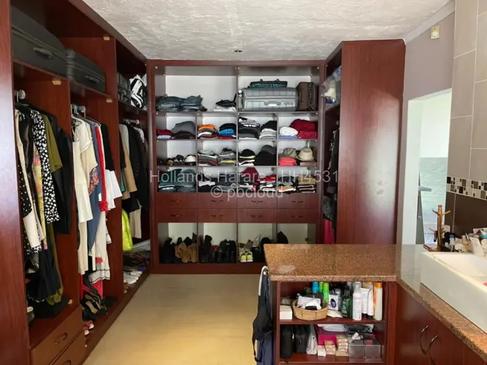 5 Bedroom House to Rent in Alexandra Park