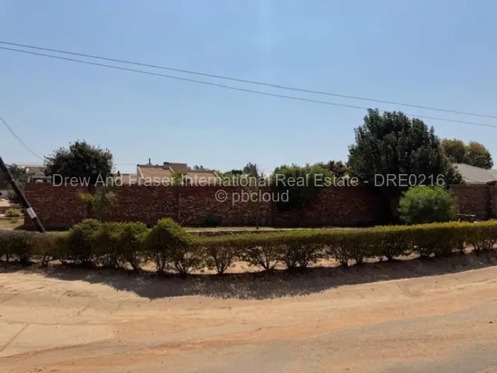 2 Bedroom Cottage/Garden Flat for Sale in Zimre Park, Harare