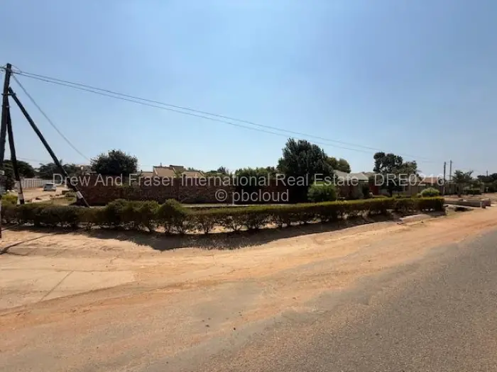 2 Bedroom Cottage/Garden Flat for Sale in Zimre Park, Harare