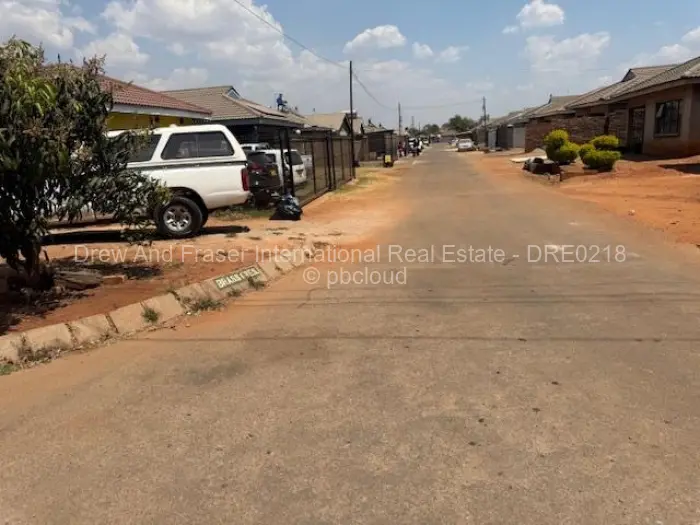 Townhouse/Complex/Cluster for Sale in Aspindale Park, Harare