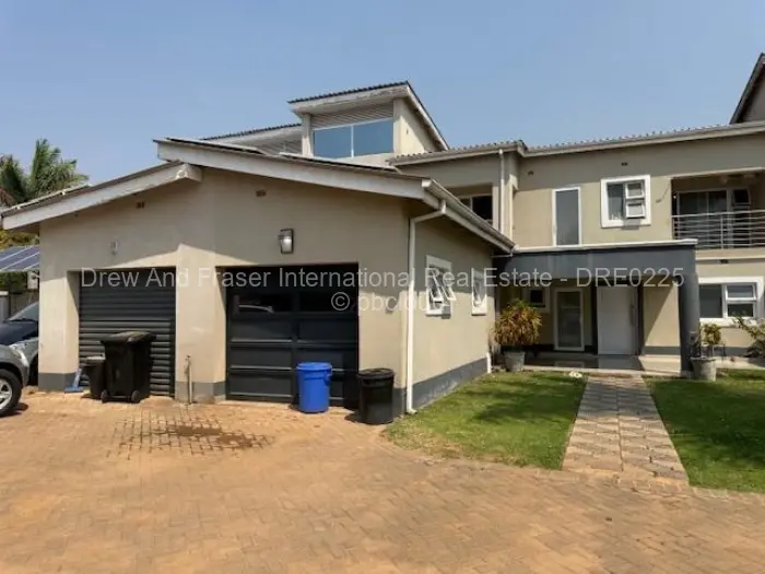 Townhouse/Complex/Cluster for Sale in Strathaven, Harare