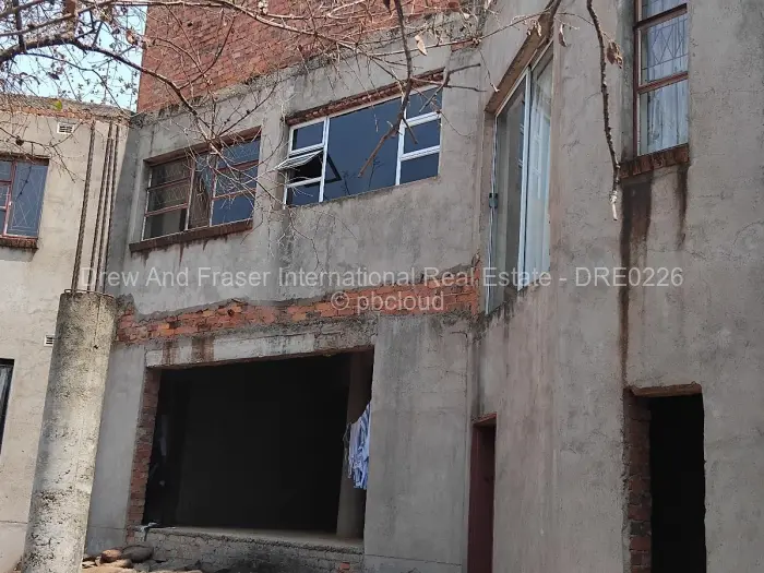 House for Sale in Bluff Hill, Harare