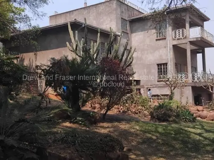 House for Sale in Bluff Hill, Harare