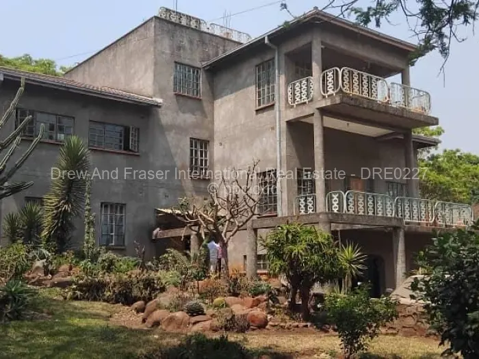 House for Sale in Bluff Hill, Harare