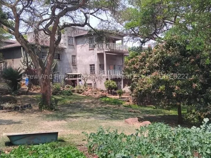 House for Sale in Bluff Hill, Harare