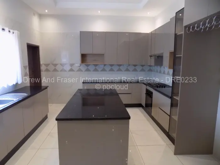 5 Bedroom House to Rent in Quinnington