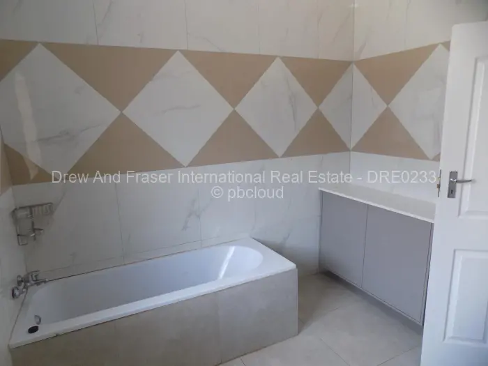 5 Bedroom House to Rent in Quinnington