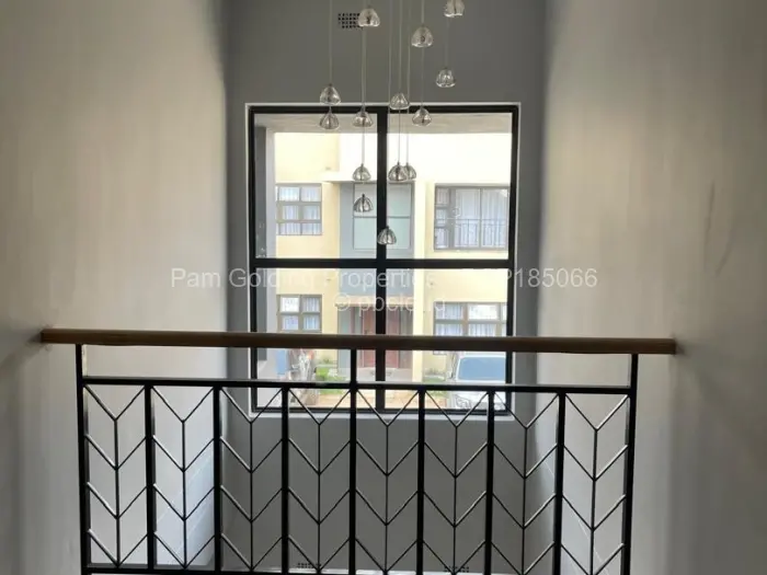 Townhouse/Complex/Cluster to Rent in Ashbrittle
