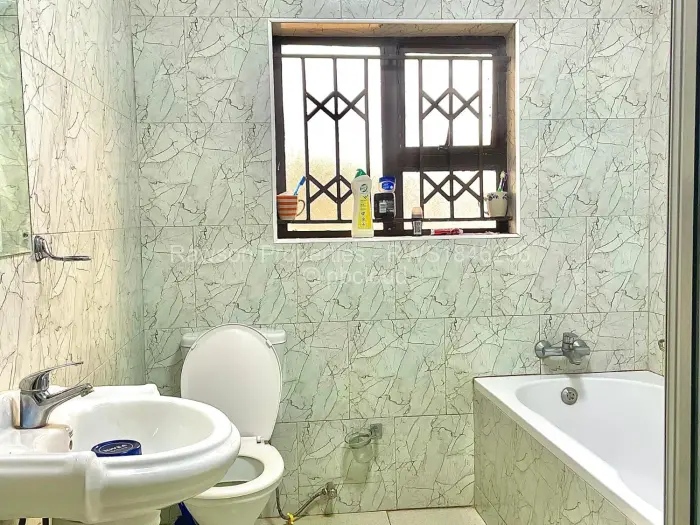 5 Bedroom House for Sale in Norton, Norton