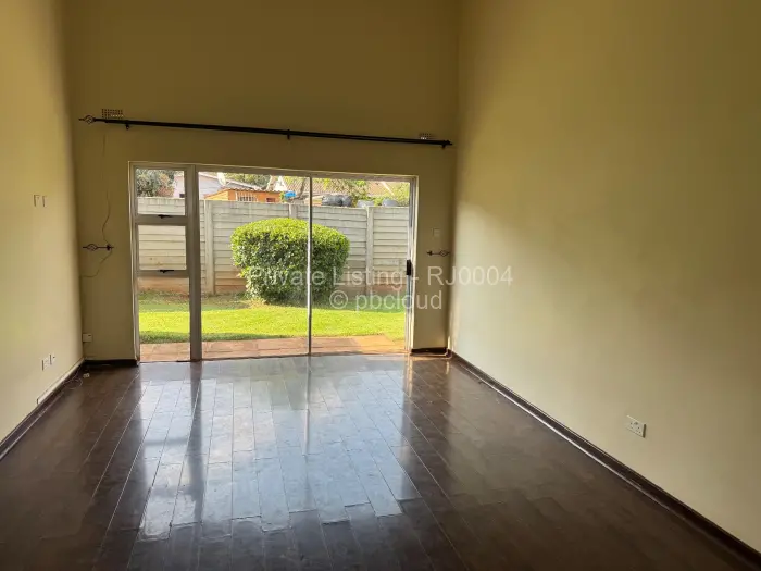 Flat/Apartment to Rent in Greendale North