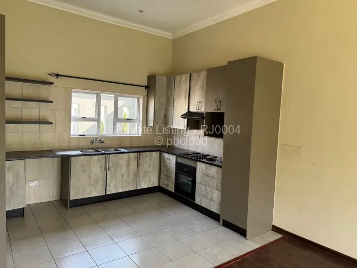 Flat/Apartment to Rent in Greendale North